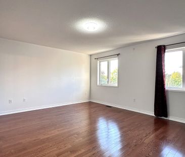 For Lease - 28 Voysey Way, Markham, Ontario - Photo 5