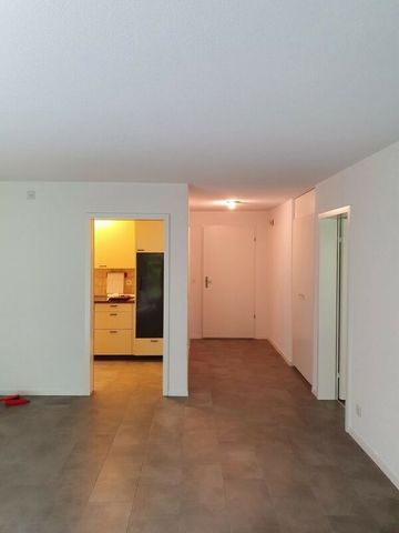 BÖSINGEN (FR) - 2.5 Zimmerwohnung im Erdgeschoss - Photo 2