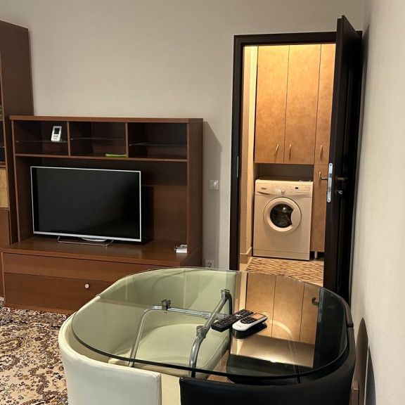 Mosilor obor etaj 3 dacia pizza hut - Fotografie 1