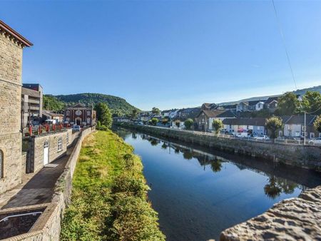 2 bedroom terraced house to rent - Photo 5