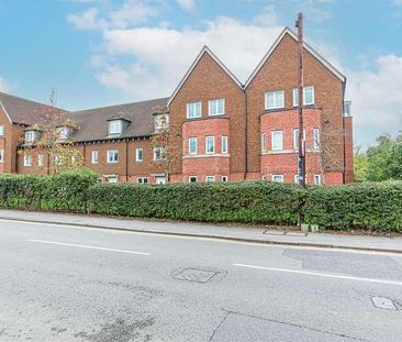 Outfield Crescent, Wokingham, RG40 - Photo 5