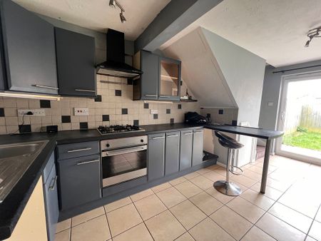 The Ridings, Bicton Heath, Shrewsbury, SY3 5ET - Photo 4