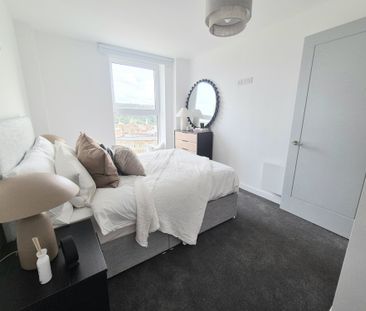 Cow Green, Halifax - Photo 4