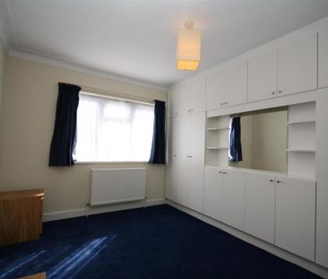 5 bedroom semi-detached house to rent - Photo 3