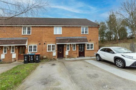 2 bedroom terraced house to rent - Photo 5