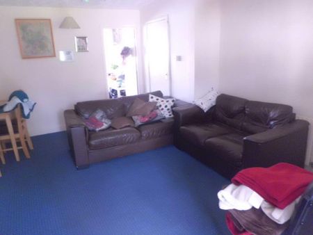 4 bedroom house to rent - Photo 2