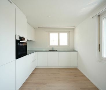 Stilvolle Wohnung mit modernem Komfort im Dorfzentrum - Photo 2