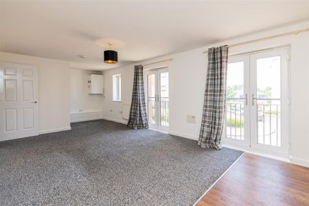 1 bed Flat To Let - Photo 2