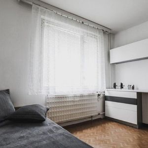 Na prenájom izba v 3 izbovom byte, balkón, Tehelná, Trnava - Photo 2