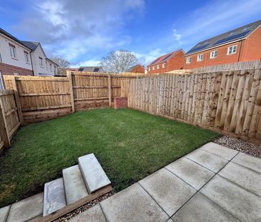 2 bedroom semi-detached house to rent - Photo 6