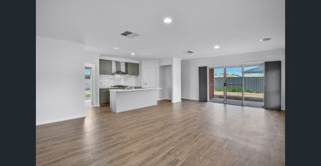 GREAT FAMILY HOME ! - Photo 3