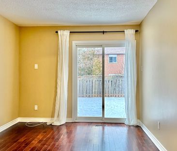 For Lease - 3211 Valcourt Crescent, Mississauga, Ontario - Photo 3