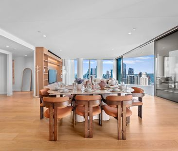 Luxury 4-Bedroom Residence in the Heart of Broadbeach - Photo 5
