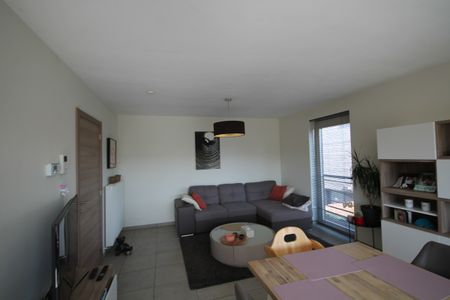 Modern en ruim appartement met terras en binnenstaanplaats - Foto 4