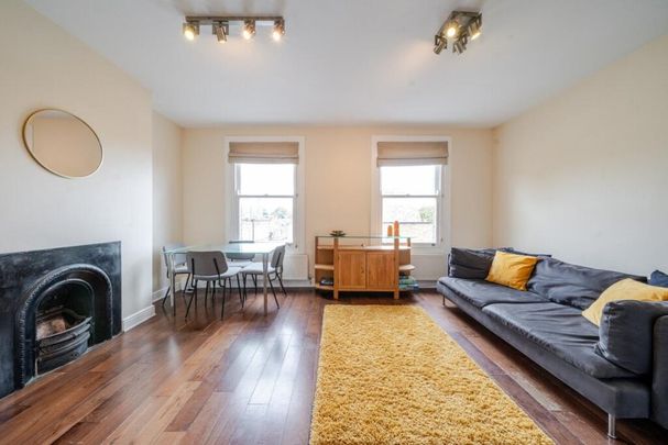 Room in a Shared Flat, Tunstall Road, SW9 - Photo 1