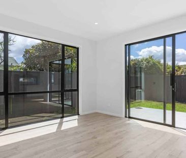 Stylish, Modern Townhouse - Photo 1