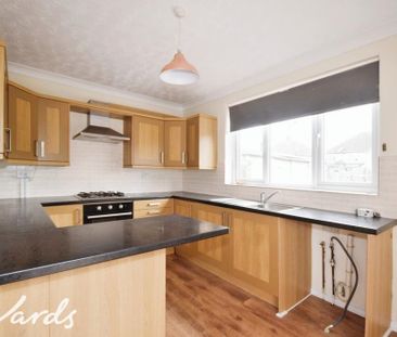 3 bedroom semi-detached house to rent - Photo 6