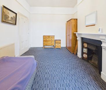 5 bedroom terraced house to rent - Photo 2