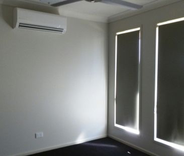 2 Singleton Court - Photo 5