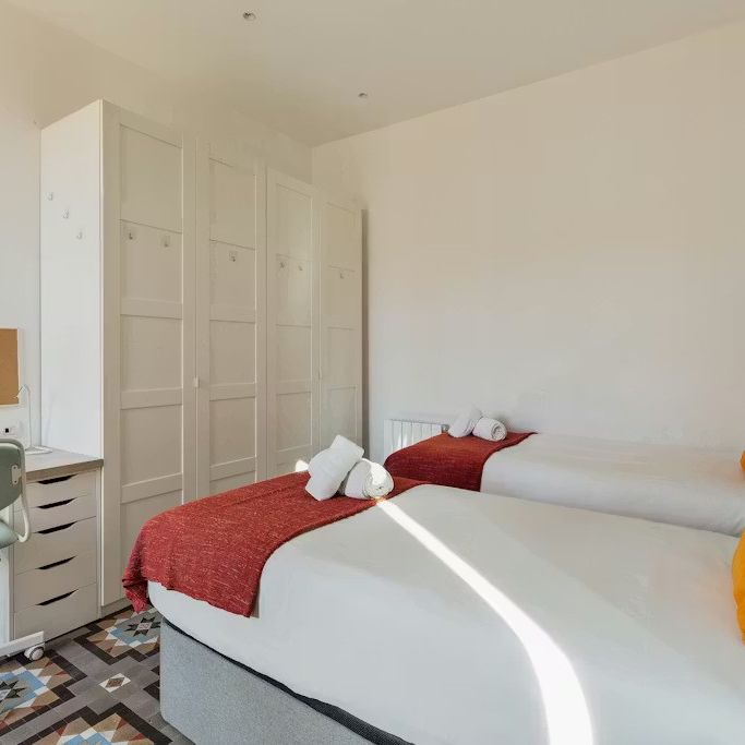 Carrer de Balmes, Barcelona, Catalonia 08007 - Photo 1