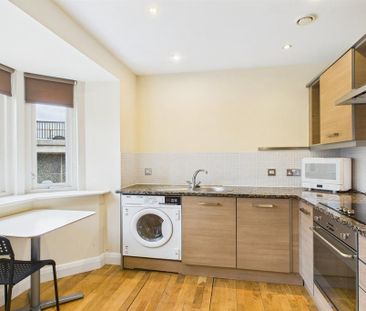 2 bedroom property to rent - Photo 1