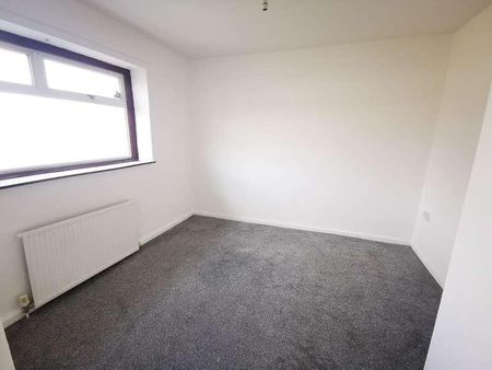 Redemarsh Leam Lane, Gateshead, NE10 - Photo 5