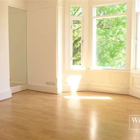 Somerset Road, New Barnet, EN5 - Photo 1