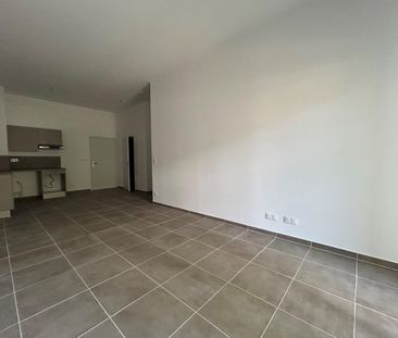 location Appartement T2 DE 46.37m² À OLLIOULES - Photo 2
