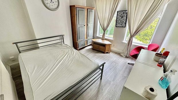 1 bedroom in a house share to rent - Photo 1