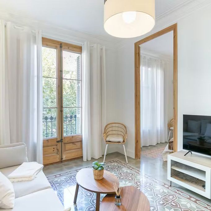 Carrer de València, Barcelona, Catalonia 08011 - Photo 1