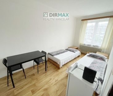 Pronájem bytu pokoj 16 m2 - Fotografie 6