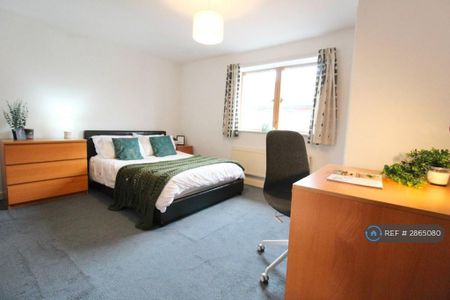 2 bedroom flat to rent - Photo 5