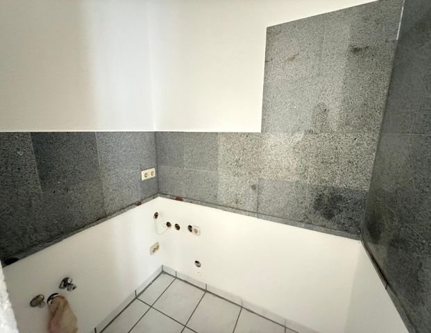 Perfekte Uni-Lage: Helle 1,5-Raum-Wohnung in Magdeburg zu vermieten - Foto 1