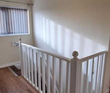 6 bedroom terraced house to rent - Photo 3