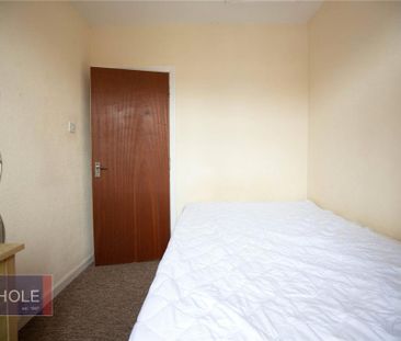 4 bedroom terraced house to rent - Photo 3