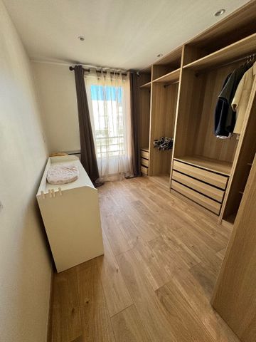 Apartment - Photo 2