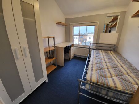 7 Bed Student Accommodation - Photo 4