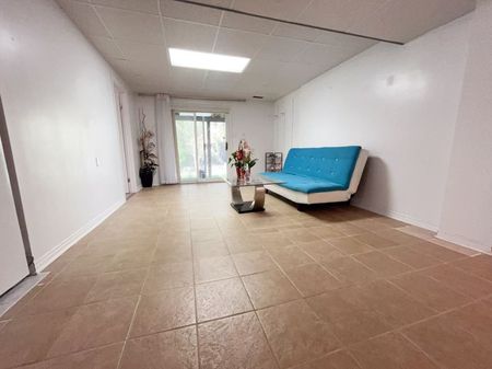 For Lease - 50 Brookside Road, Richmond Hill, Ontario - Photo 4