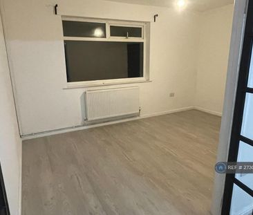 4 bedroom terraced house to rent - Photo 6