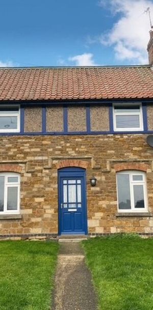 4 bedroom terraced house to rent - Photo 2