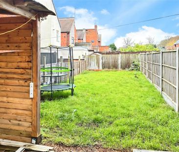 3 bedroom terraced house to rent - Photo 2