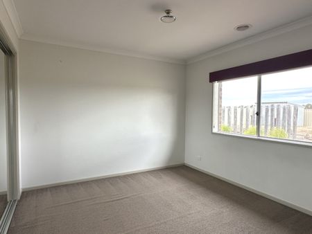 103 Sanctuary Drive, KIALLA VIC 3631 - Photo 5