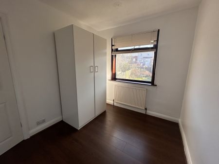 Wheatfield Crescent, Sheffield S5 0JG - Photo 3