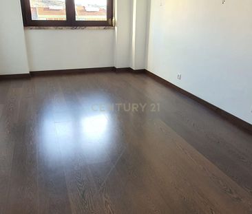 Odivelas, Lisbon - Photo 5