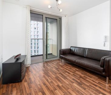 1 bedroom flat to rent - Photo 1