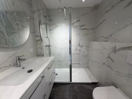 Location Appartement 3 pièces 78m² NICE 06300 - Photo 3