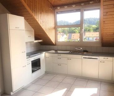 Gemütliche 4.5 Zimmer-Galeriewohnung in Lützelflüh - Photo 2