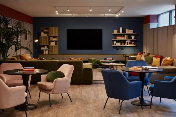 Studio to rent - Photo 1