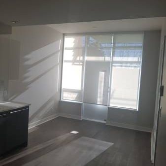 One Bedroom + Flex Room near Oakridge Centre Mall - Photo 3