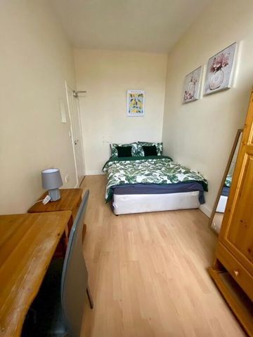 Wolseley Street, Room 5, All Bills Included, Belfast, BT7 1LG - Photo 3